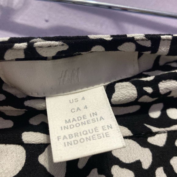 H&M animal print midi skirt - Picture 3 of 3